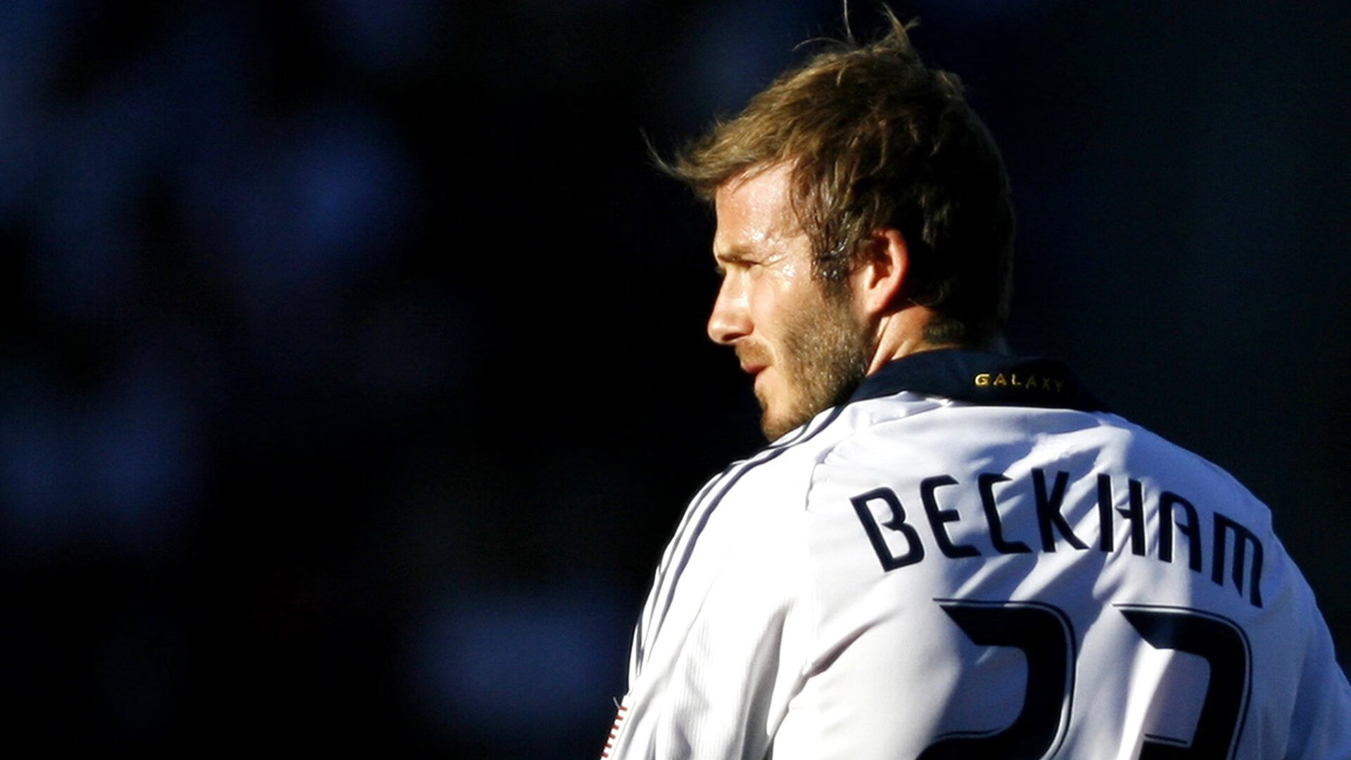 【互动抽奖】粉丝现场参与赢取签名球衣，谁的签名球衣会升值