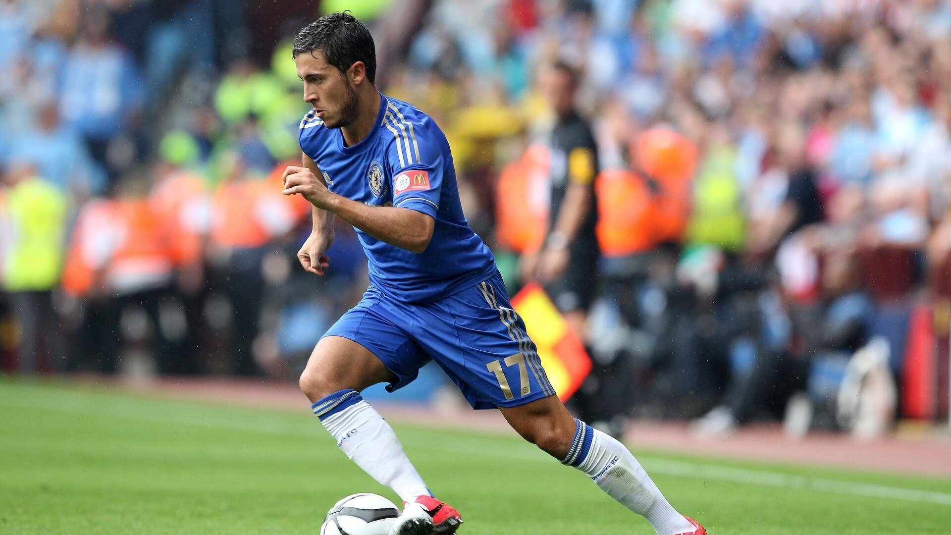 法甲：里昂2-1逆转尼斯，队内明星表现抢眼，里昂法甲排名